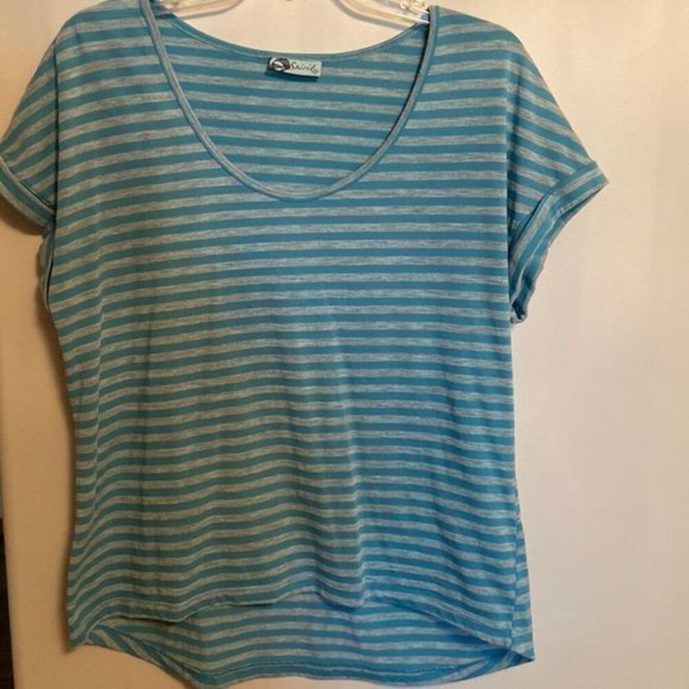 ⭐️SPIRIT STRIPED TEE